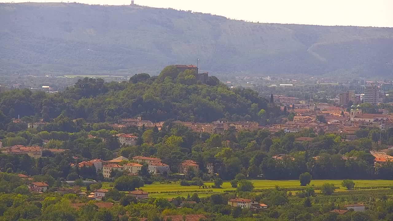 Brezmejna spletna kamera Nova Gorica in Gorica!
