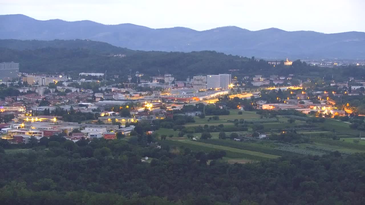 Brezmejna spletna kamera Nova Gorica in Gorica!