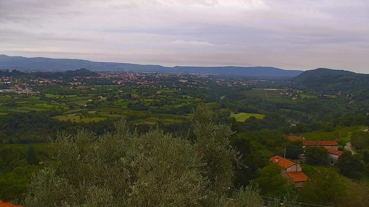 Brezmejna spletna kamera Nova Gorica in Gorica!