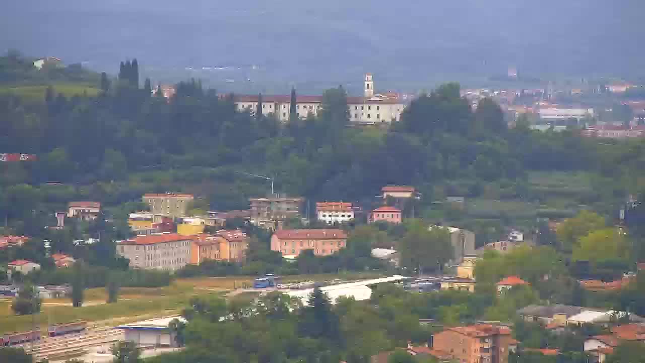 Otkrijte Beskrajnu Web Kameru Nova Gorica i Gorica!