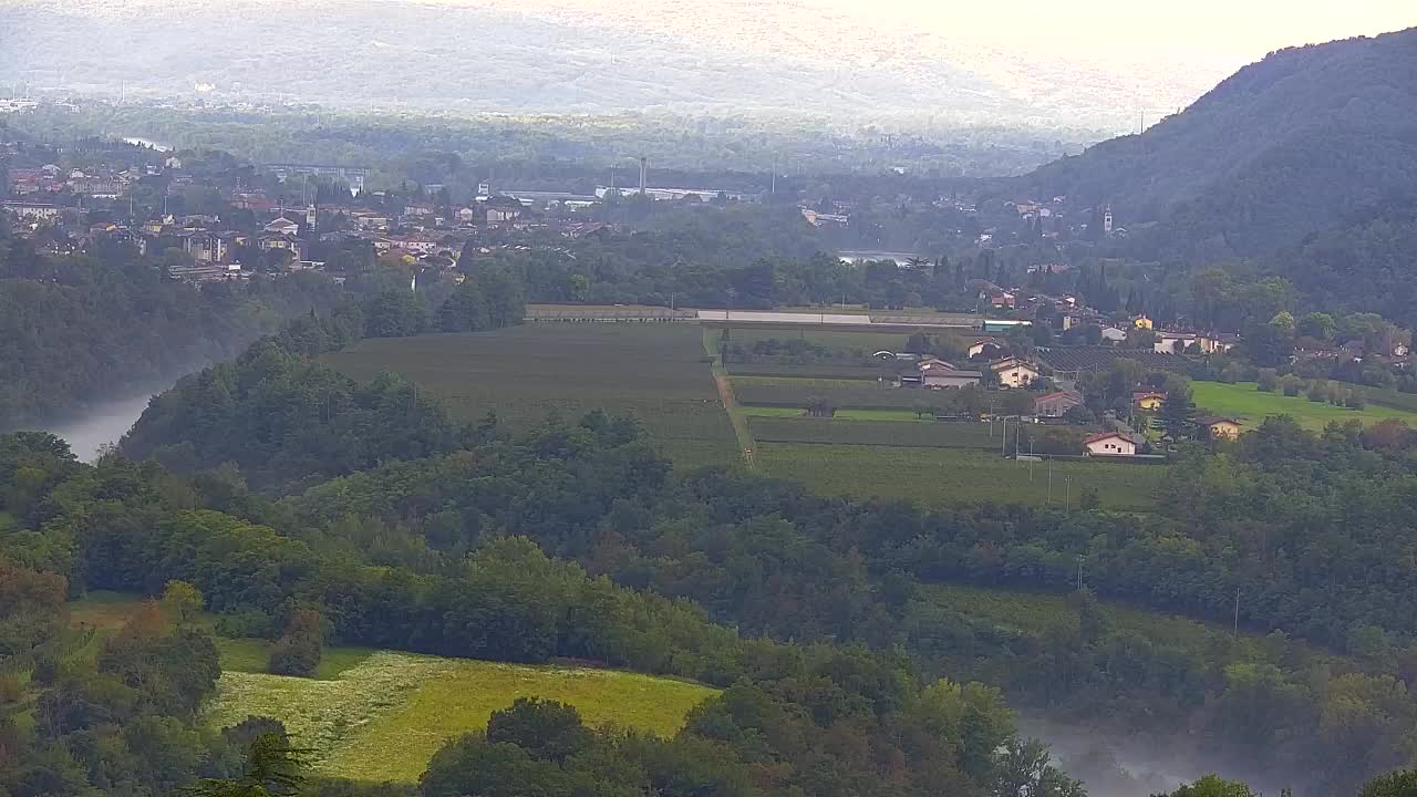 Brezmejna spletna kamera Nova Gorica in Gorica!