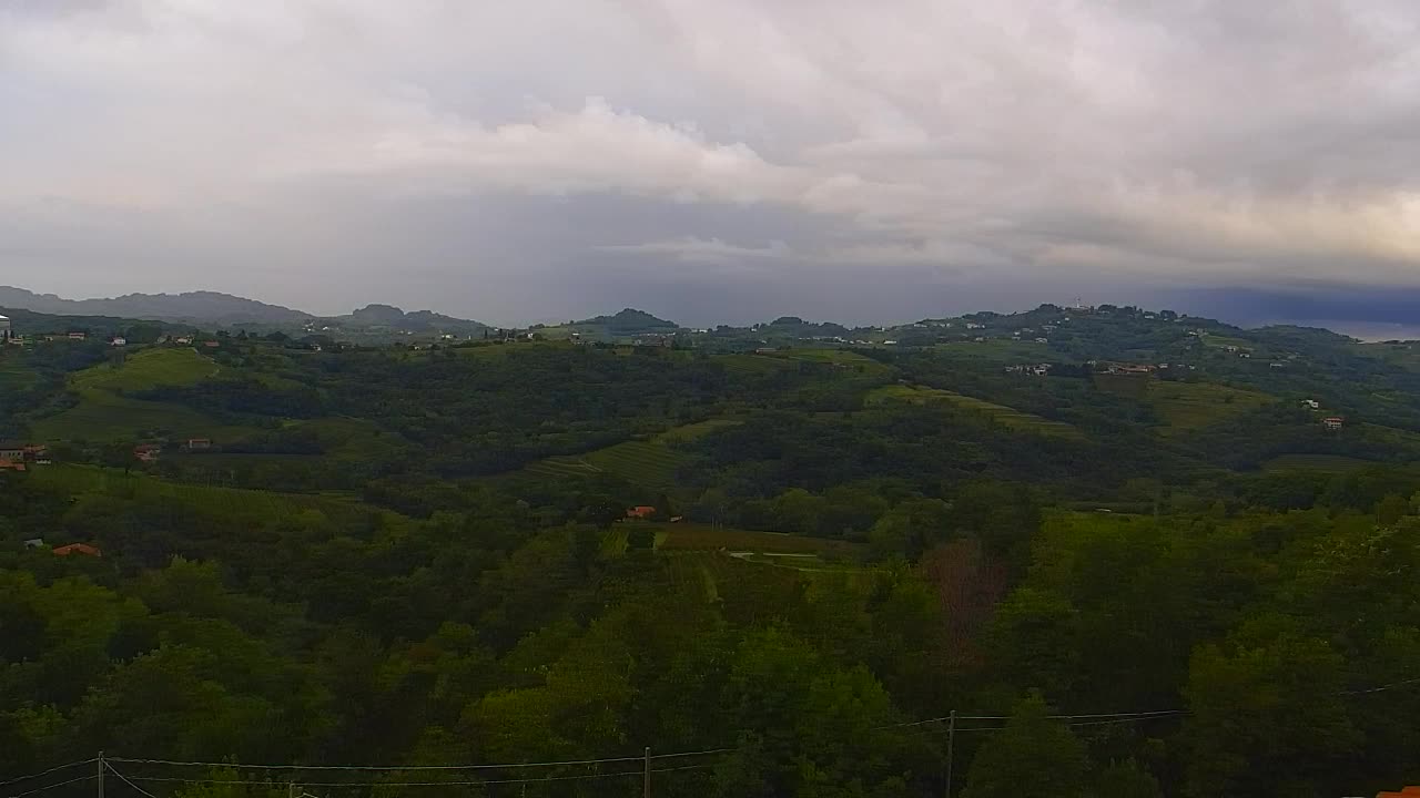 Brezmejna spletna kamera Nova Gorica in Gorica!