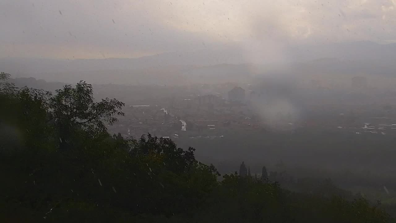Brezmejna spletna kamera Nova Gorica in Gorica!