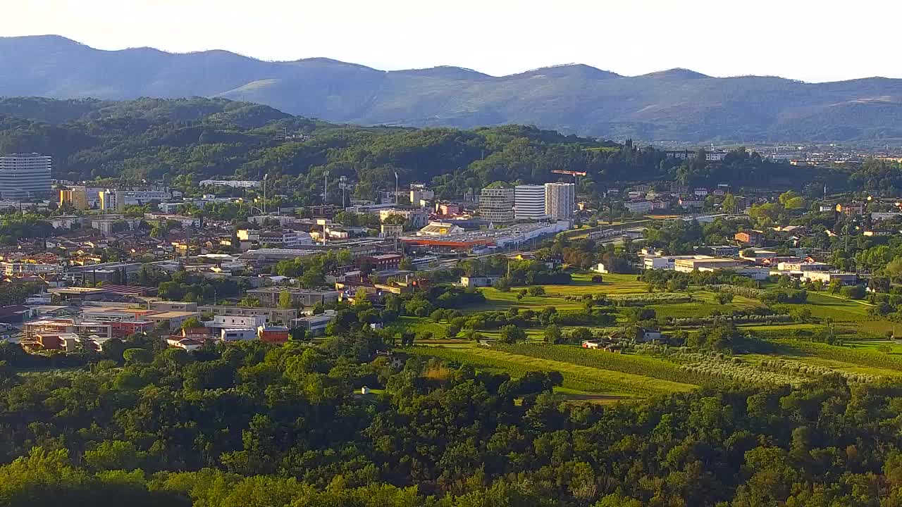 Scopri la Webcam Senza Confini tra Nova Gorica e Gorizia!