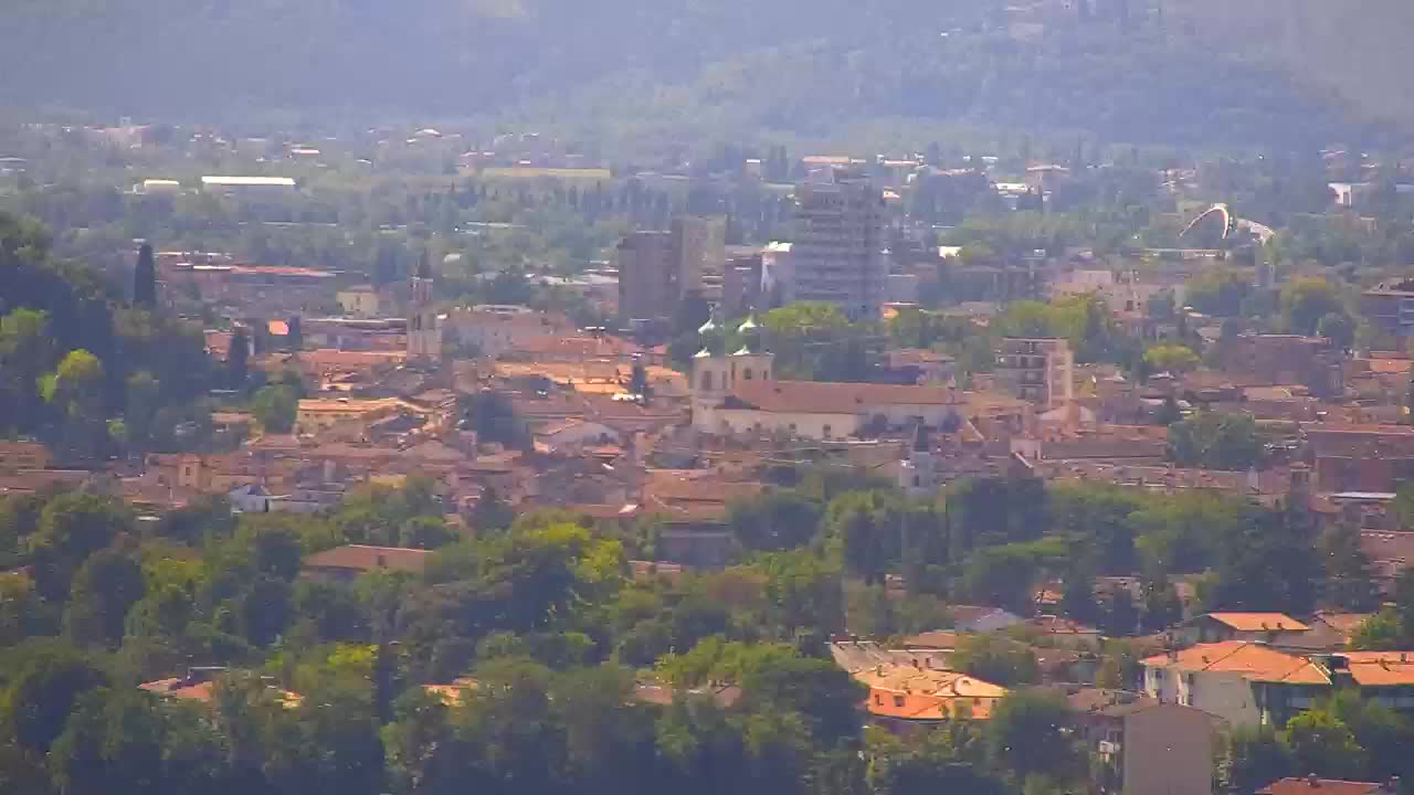 Brezmejna spletna kamera Nova Gorica in Gorica!