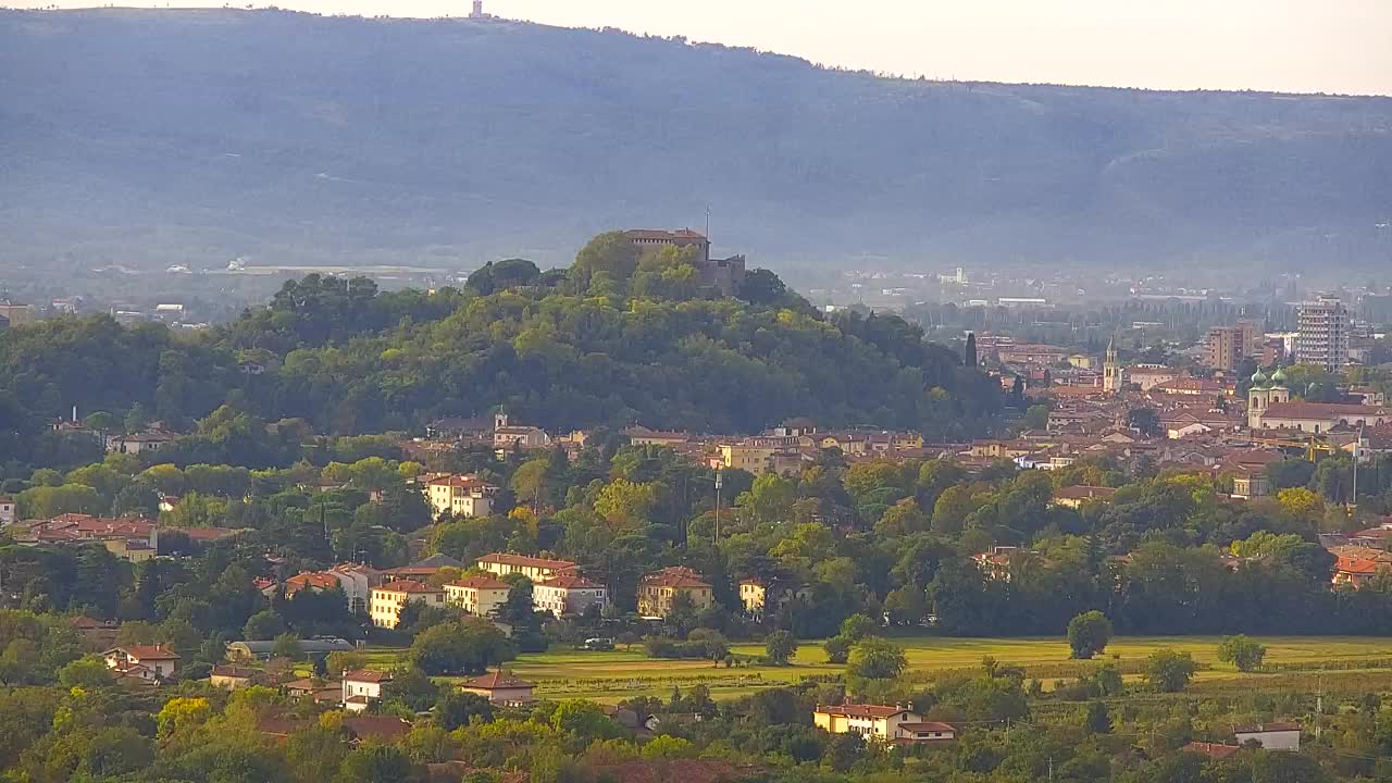 Brezmejna spletna kamera Nova Gorica in Gorica!