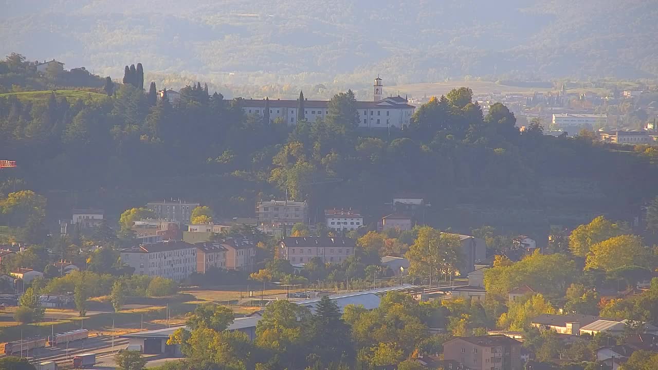 Otkrijte Beskrajnu Web Kameru Nova Gorica i Gorica!
