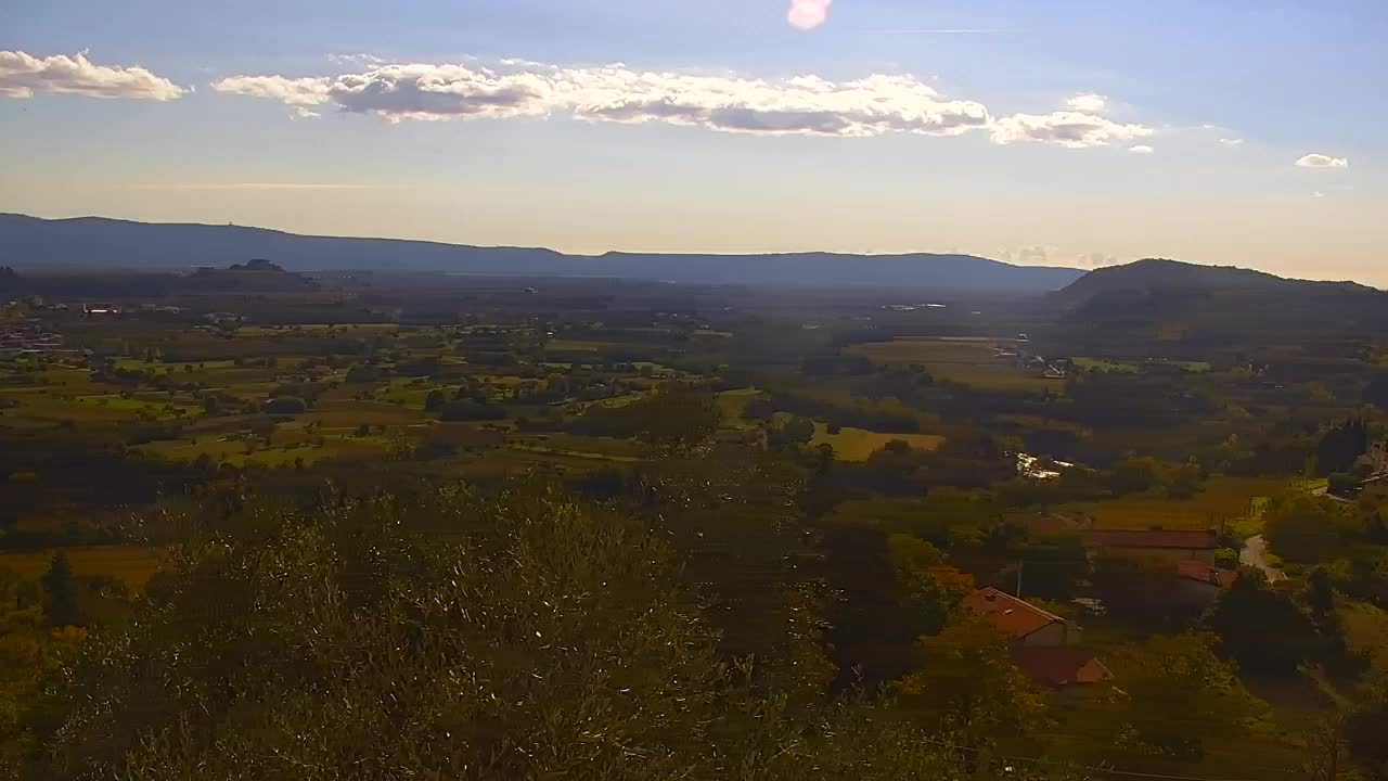 Brezmejna spletna kamera Nova Gorica in Gorica!