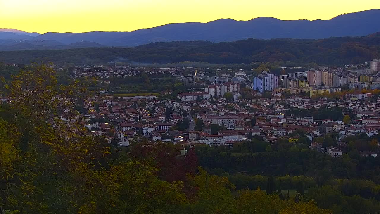 Brezmejna spletna kamera Nova Gorica in Gorica!