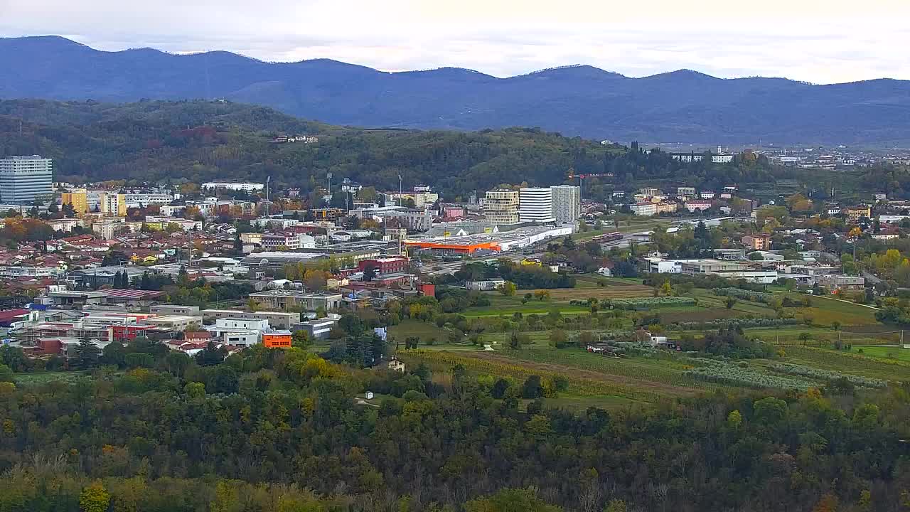 Borderless webcam of Nova Gorica and Gorizia