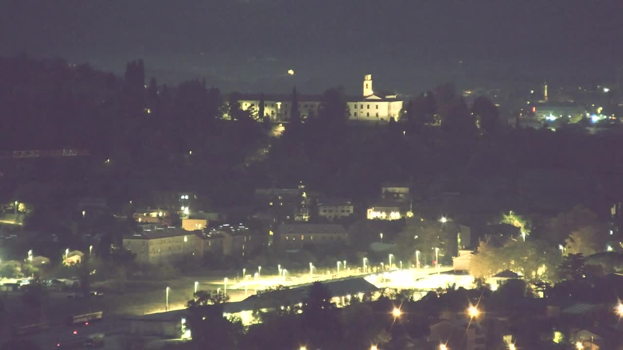 Otkrijte Beskrajnu Web Kameru Nova Gorica i Gorica!