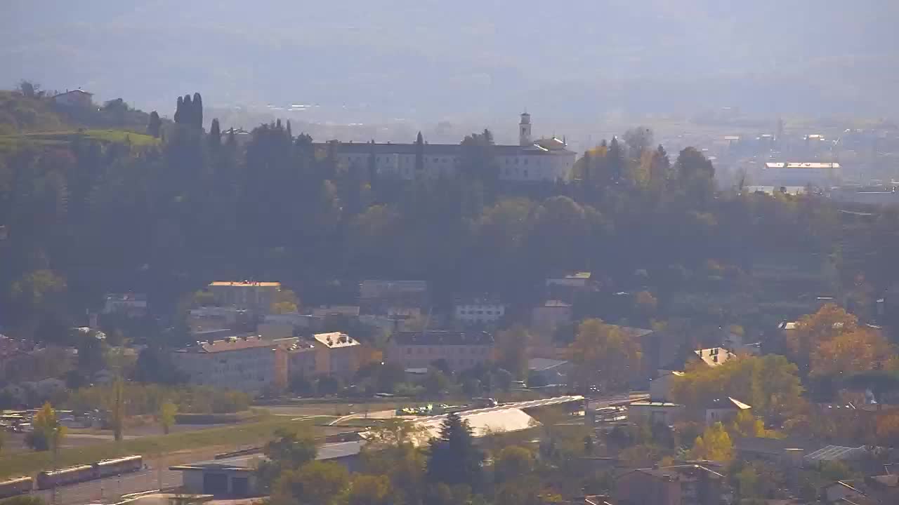 Brezmejna spletna kamera Nova Gorica in Gorica!