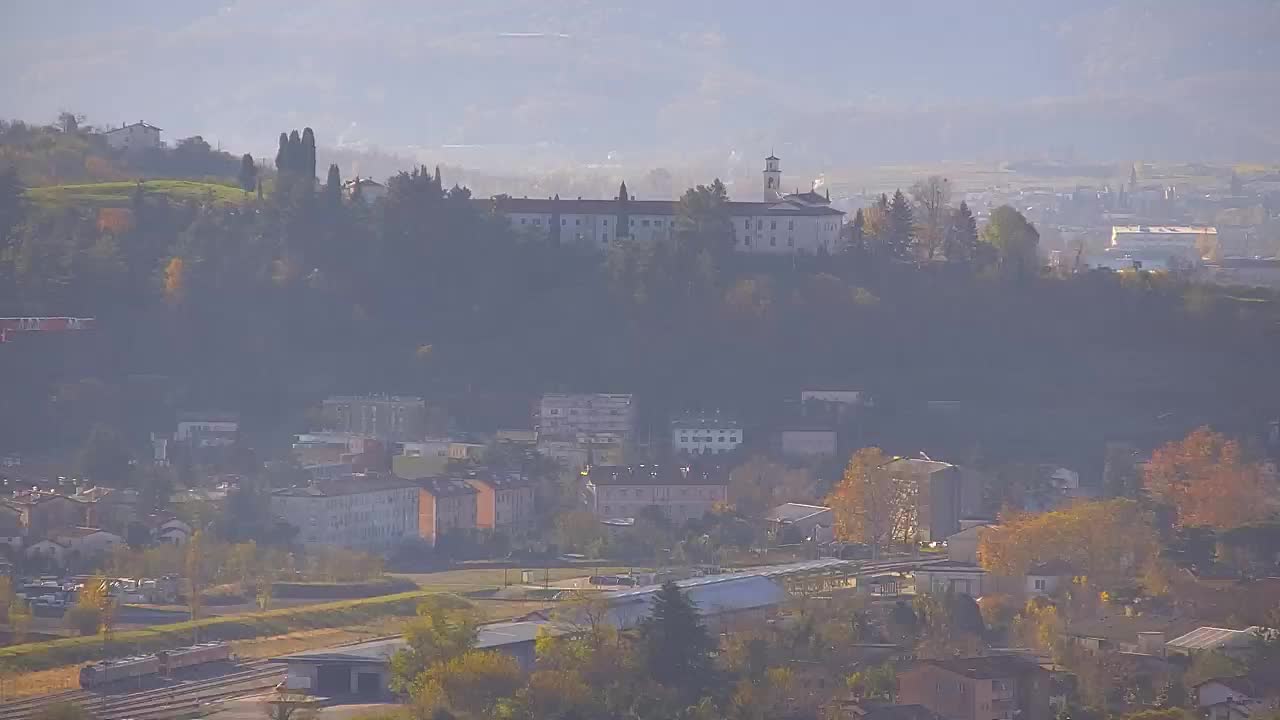 Brezmejna spletna kamera Nova Gorica in Gorica!
