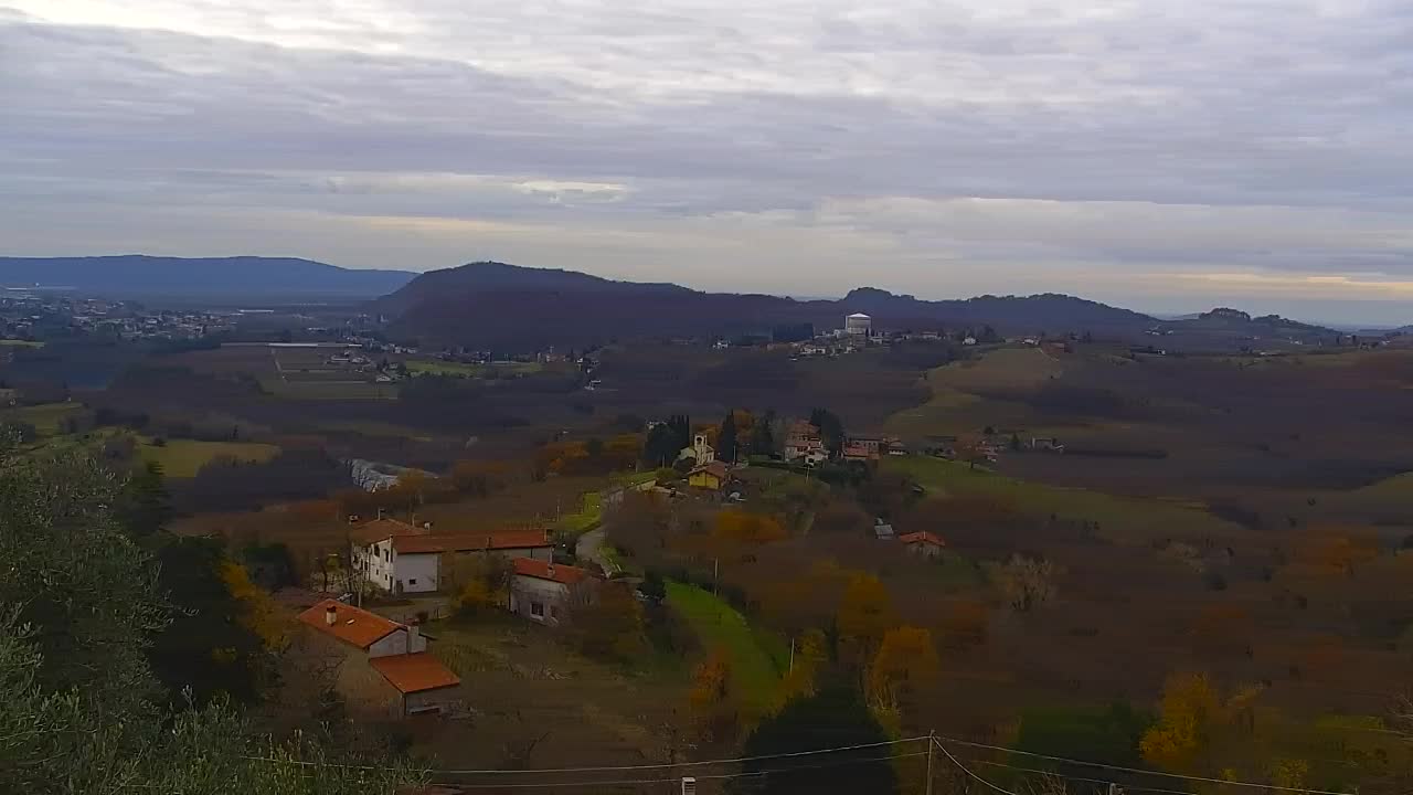 Otkrijte Beskrajnu Web Kameru Nova Gorica i Gorica!