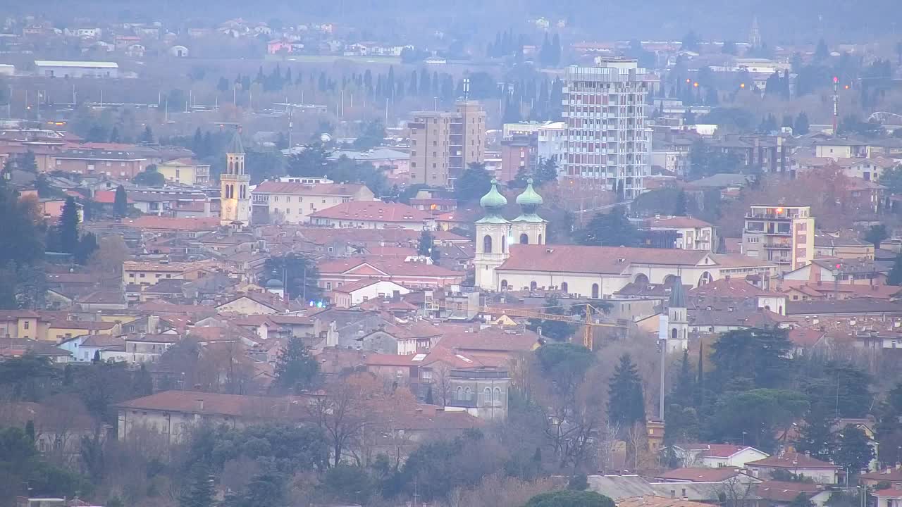 Brezmejna spletna kamera Nova Gorica in Gorica!