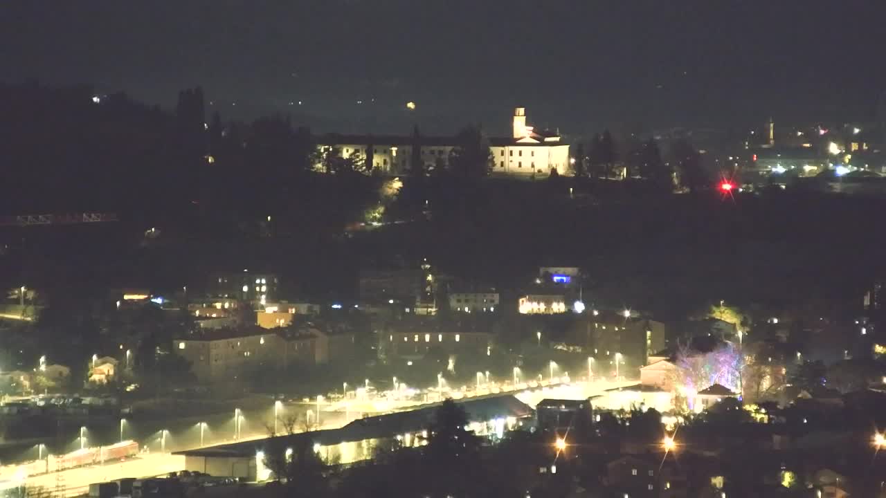 Brezmejna spletna kamera Nova Gorica in Gorica!