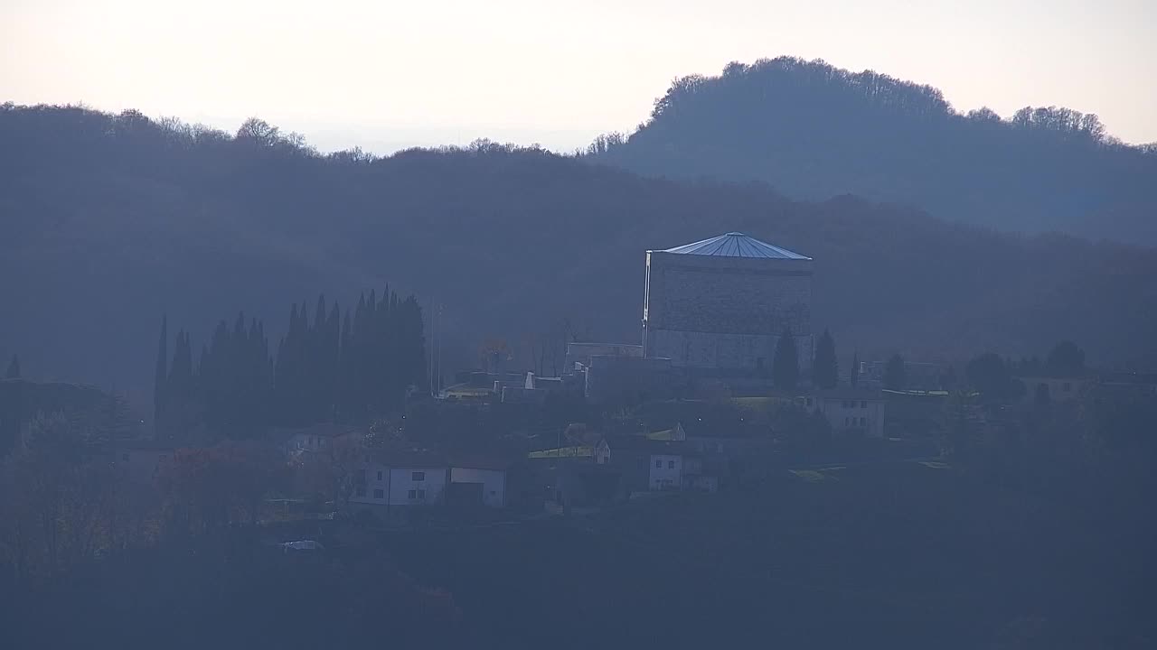 Otkrijte Beskrajnu Web Kameru Nova Gorica i Gorica!