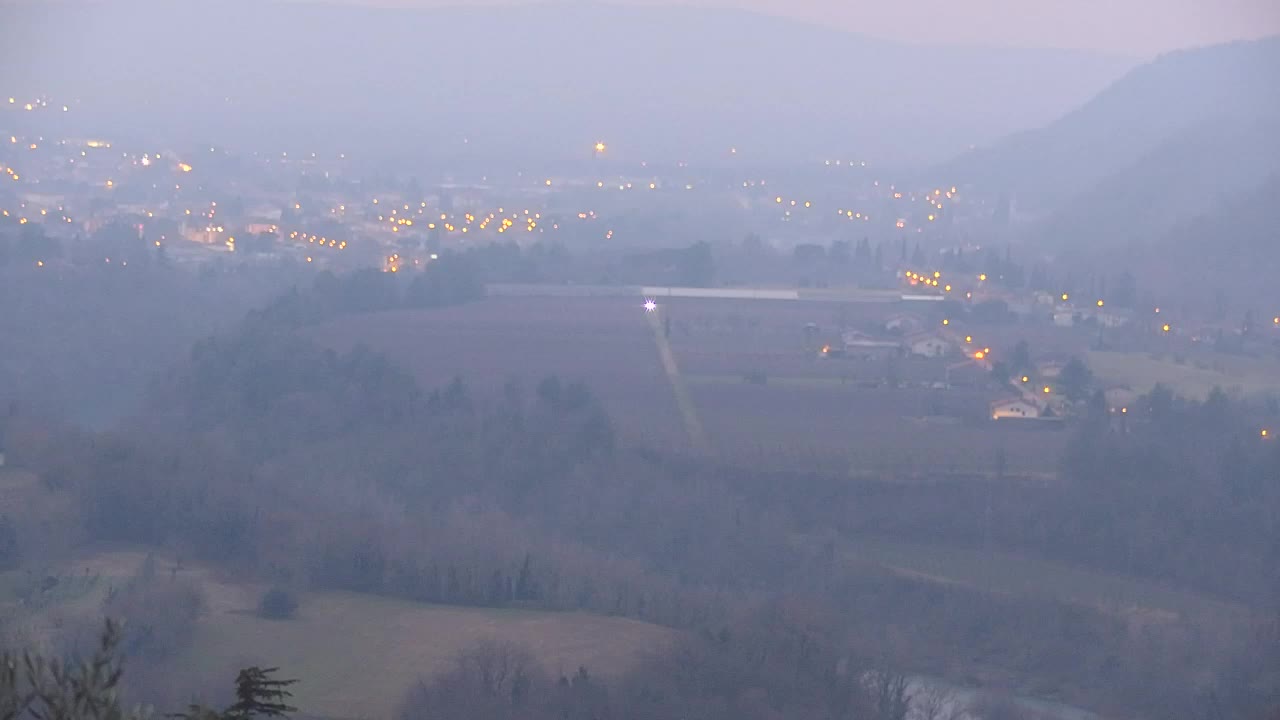 Otkrijte Beskrajnu Web Kameru Nova Gorica i Gorica!