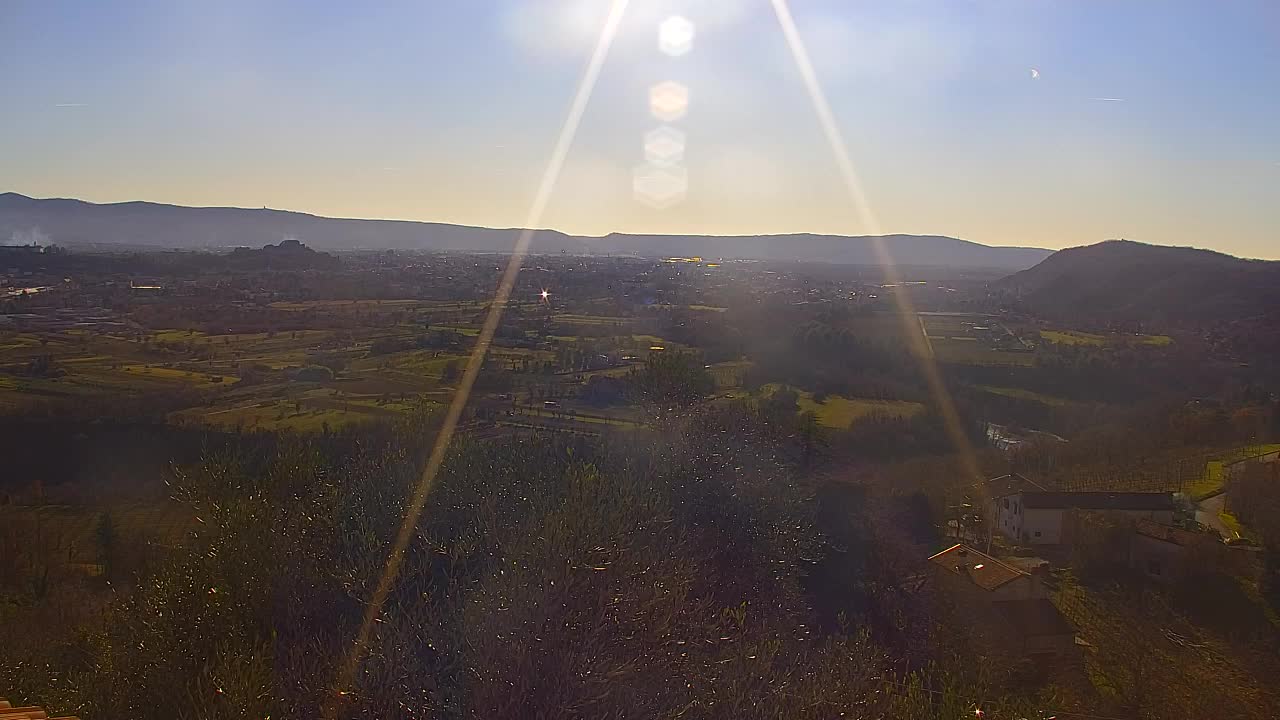 Brezmejna spletna kamera Nova Gorica in Gorica!
