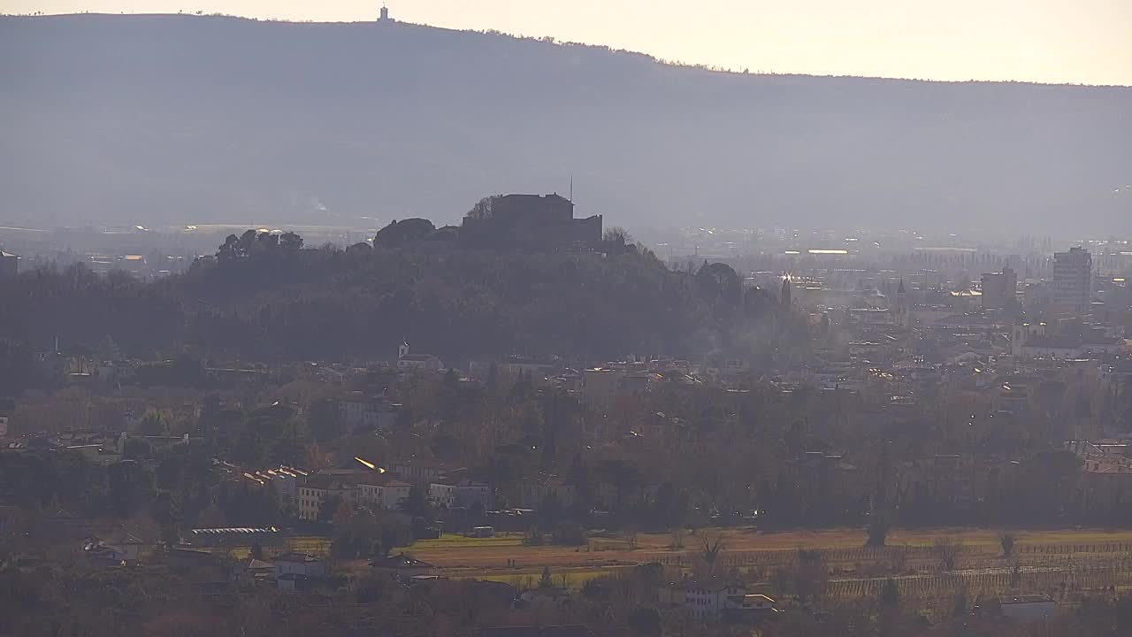 Brezmejna spletna kamera Nova Gorica in Gorica!
