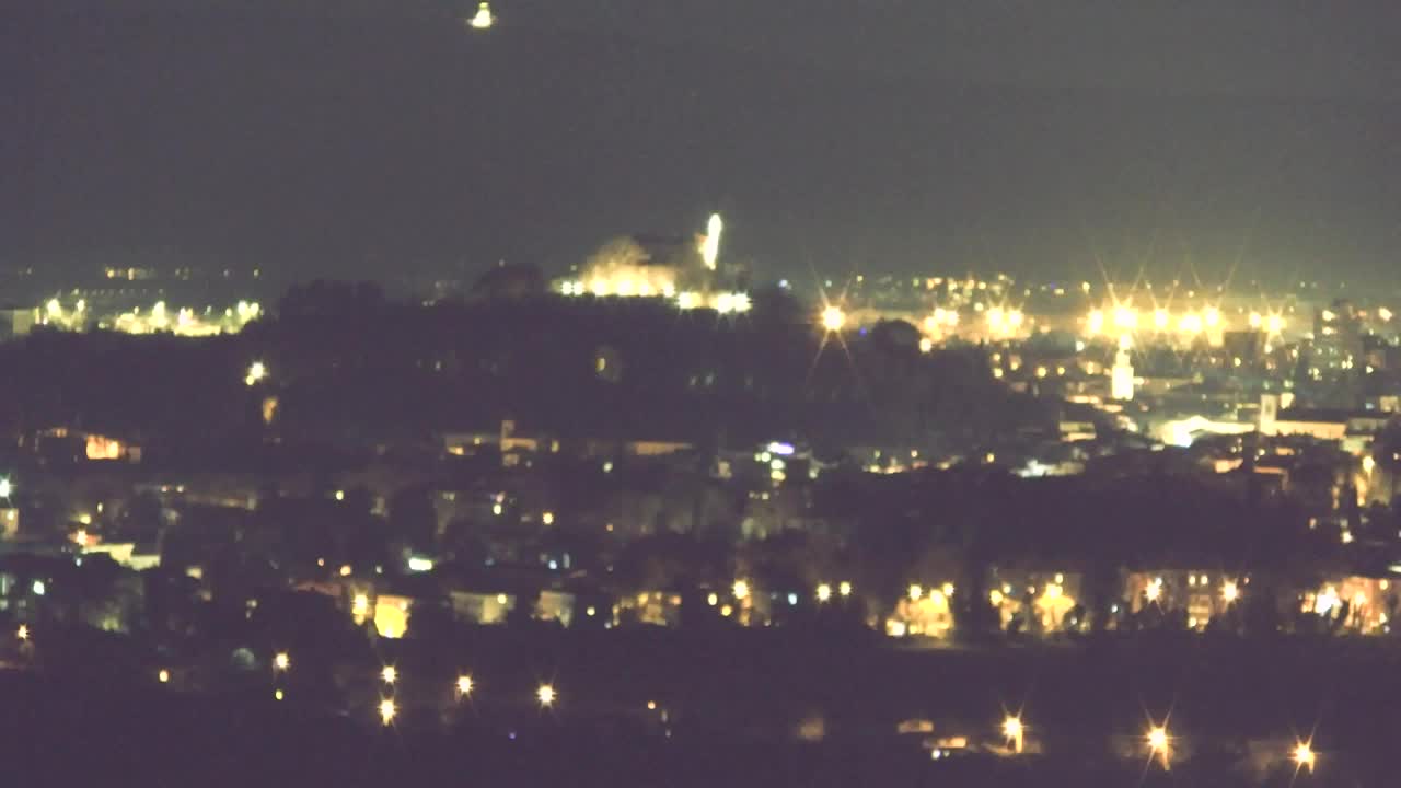 Brezmejna spletna kamera Nova Gorica in Gorica!