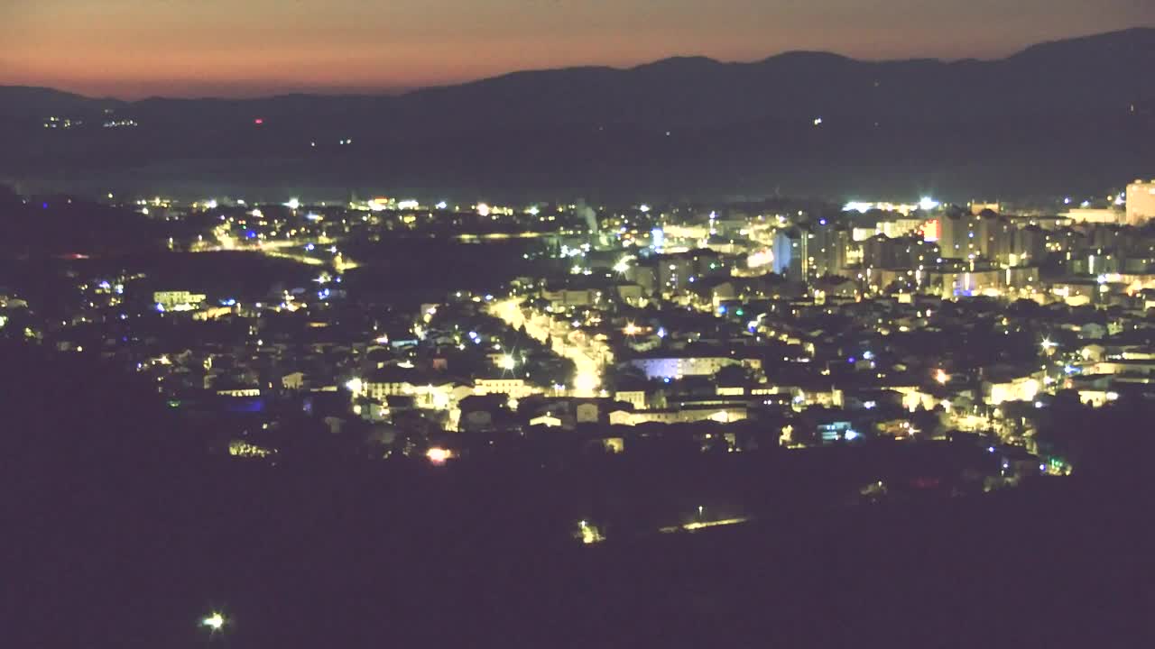 Brezmejna spletna kamera Nova Gorica in Gorica!