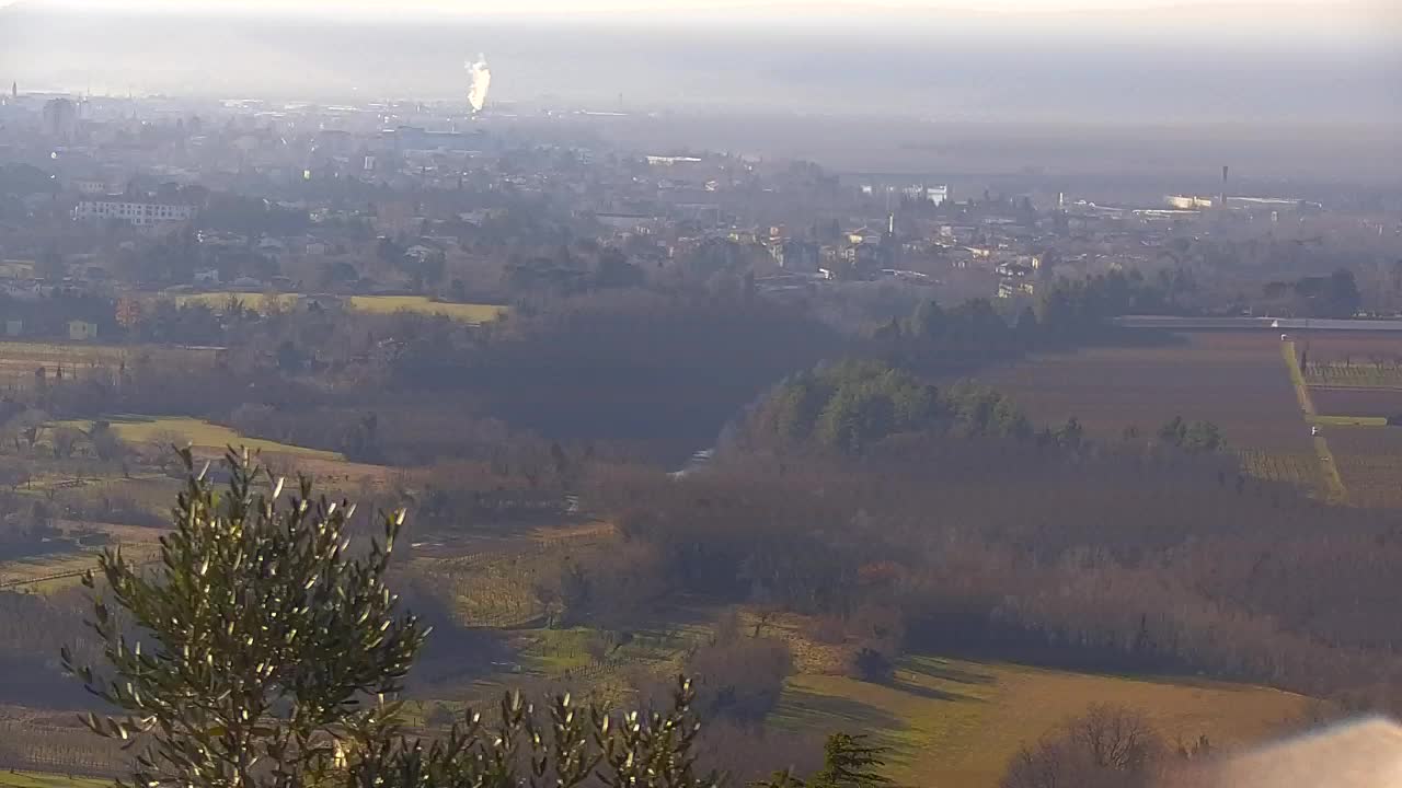 Brezmejna spletna kamera Nova Gorica in Gorica!