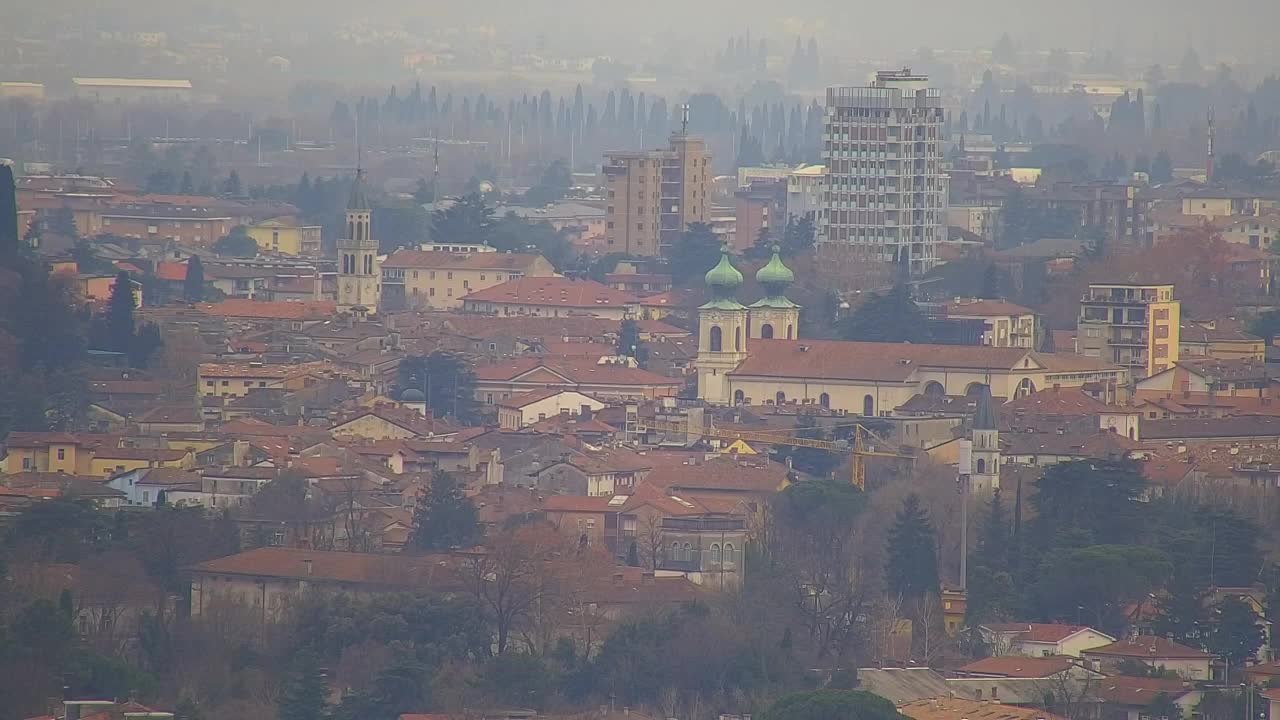 Brezmejna spletna kamera Nova Gorica in Gorica!