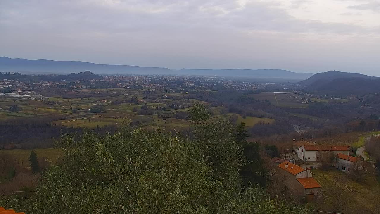 Otkrijte Beskrajnu Web Kameru Nova Gorica i Gorica!