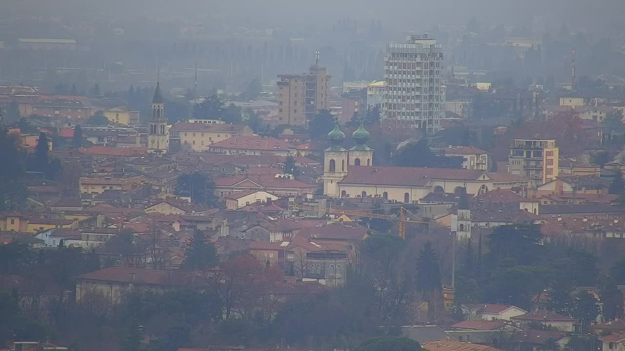 Otkrijte Beskrajnu Web Kameru Nova Gorica i Gorica!