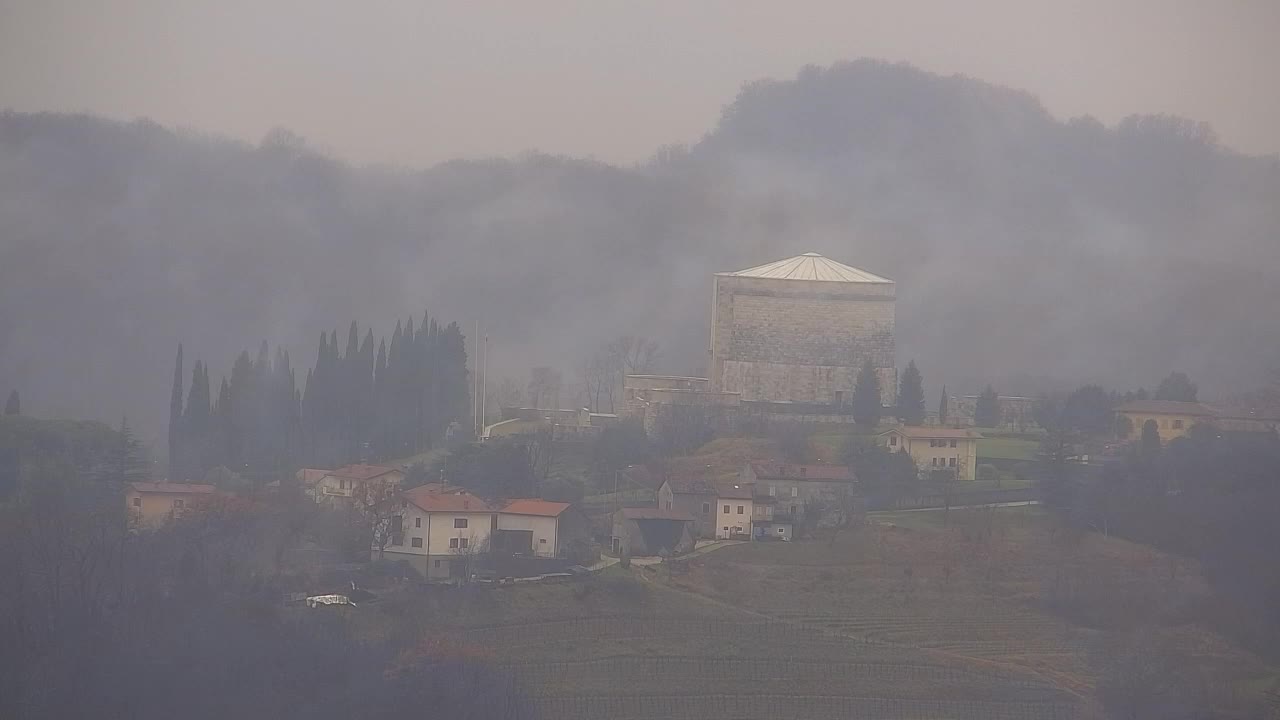 Otkrijte Beskrajnu Web Kameru Nova Gorica i Gorica!