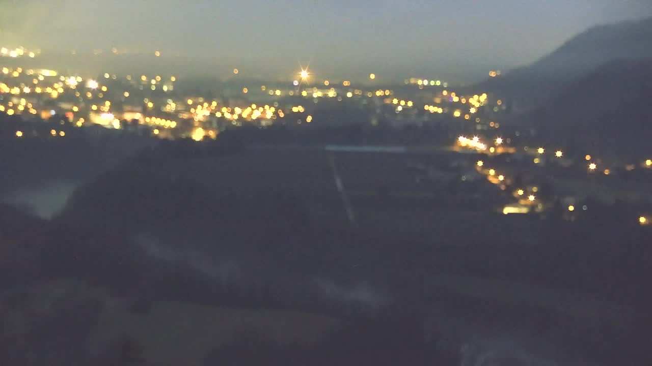 Brezmejna spletna kamera Nova Gorica in Gorica!