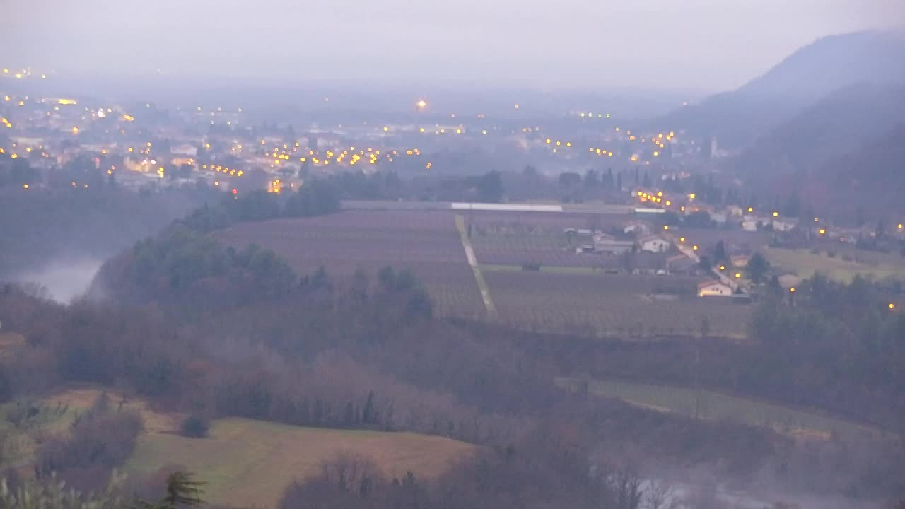 Otkrijte Beskrajnu Web Kameru Nova Gorica i Gorica!