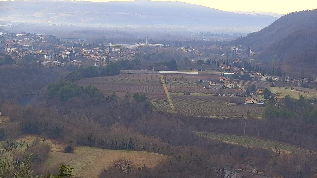 Brezmejna spletna kamera Nova Gorica in Gorica!