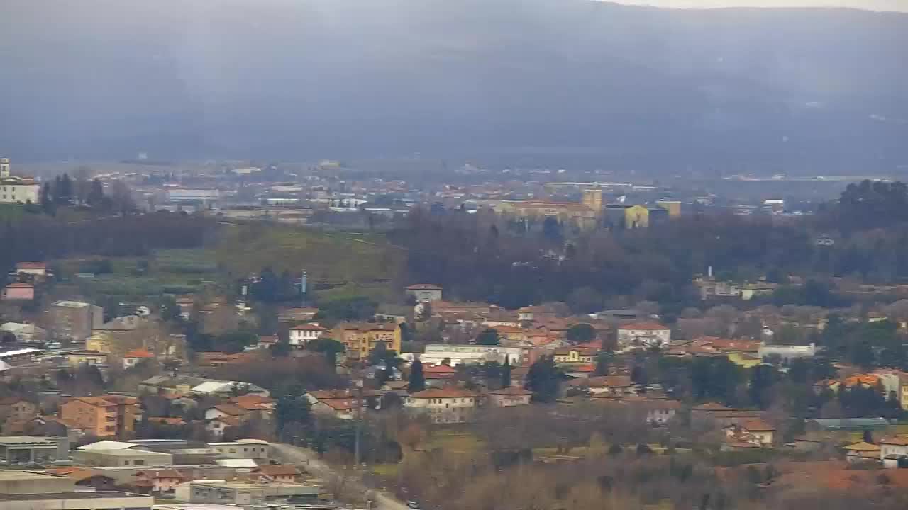 Otkrijte Beskrajnu Web Kameru Nova Gorica i Gorica!