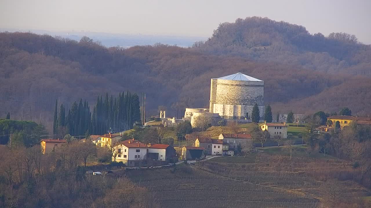 Scopri la Webcam Senza Confini tra Nova Gorica e Gorizia!