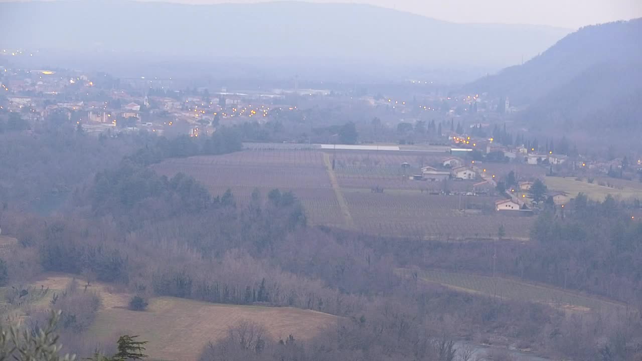 Otkrijte Beskrajnu Web Kameru Nova Gorica i Gorica!