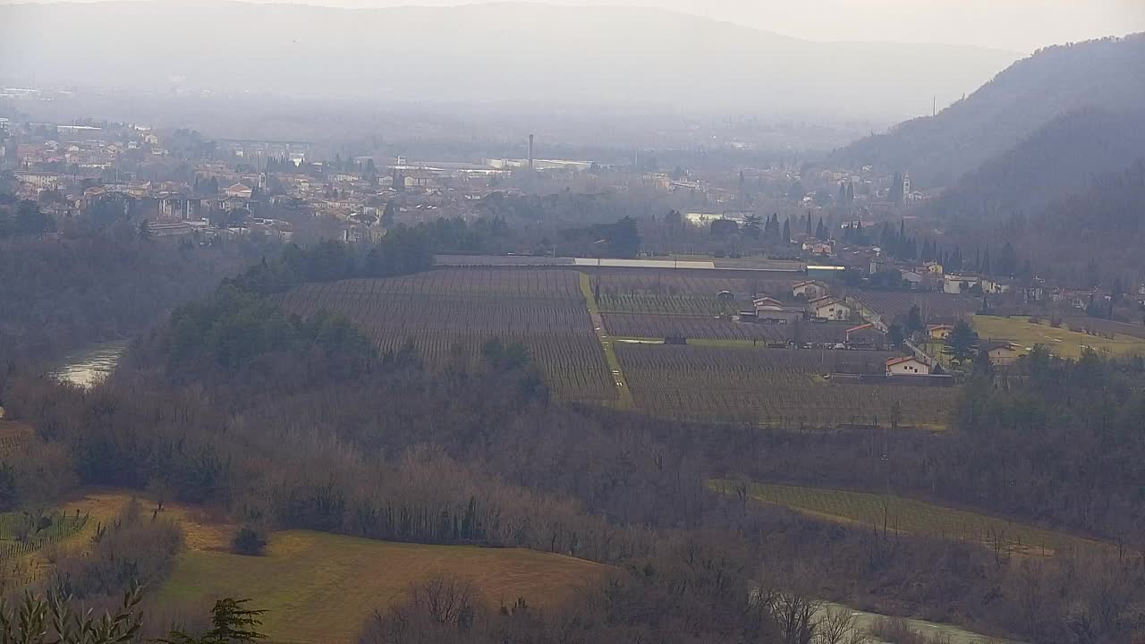 Otkrijte Beskrajnu Web Kameru Nova Gorica i Gorica!