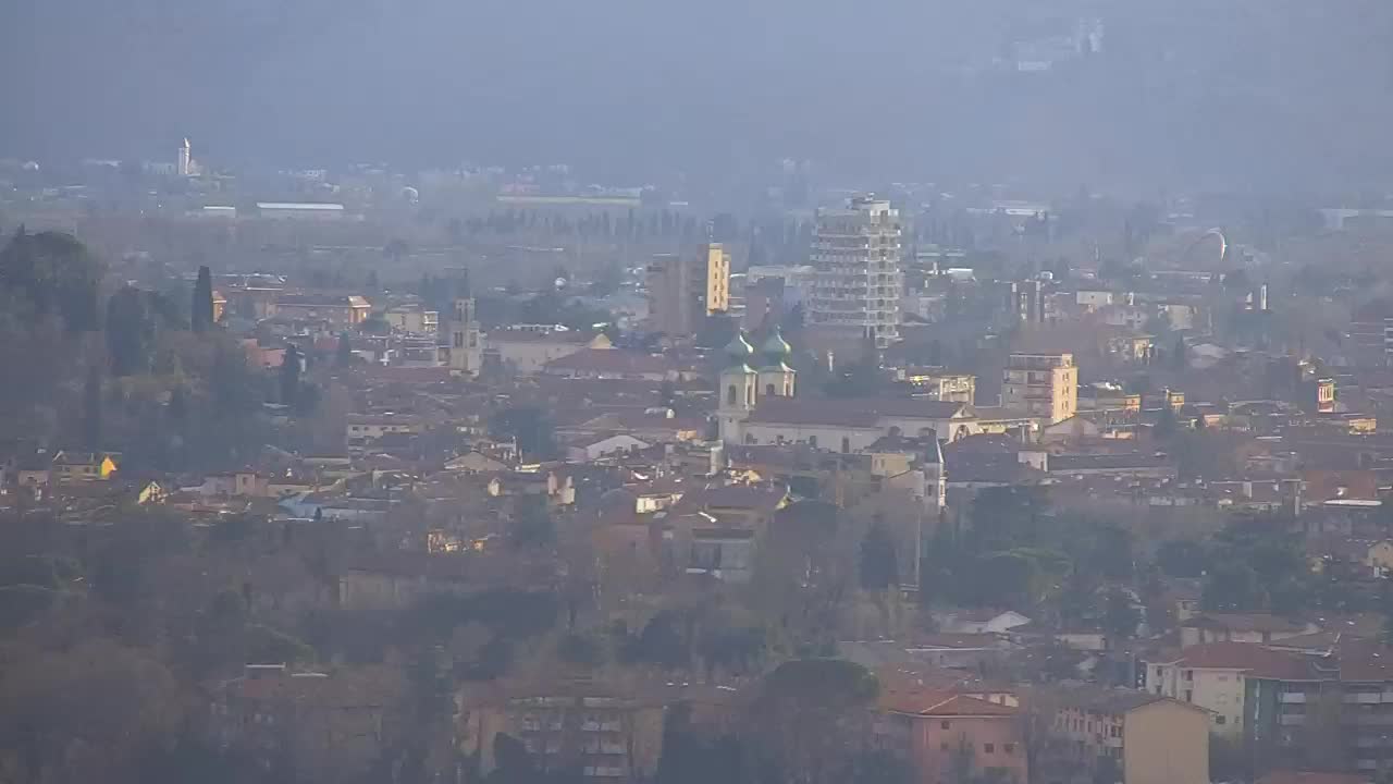 Brezmejna spletna kamera Nova Gorica in Gorica!