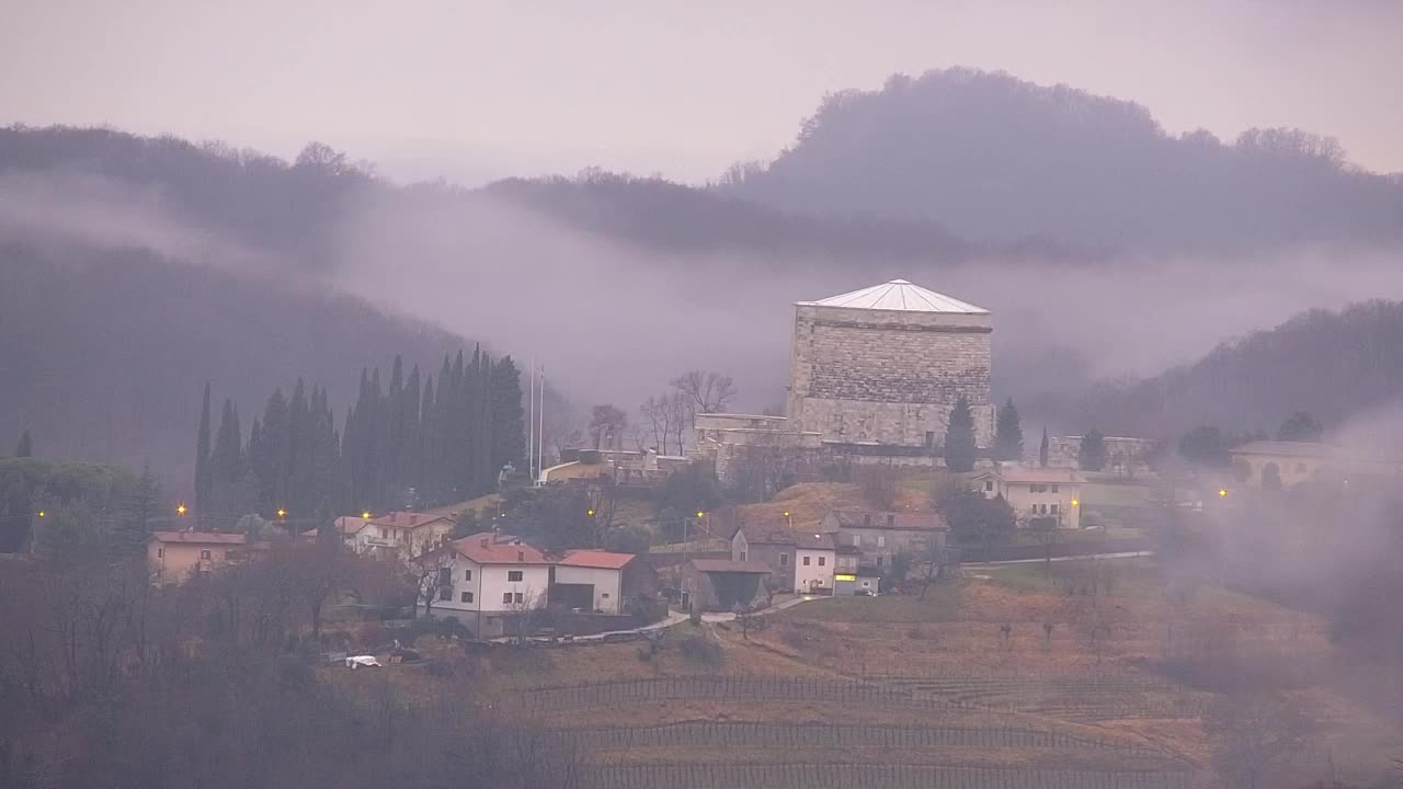 Otkrijte Beskrajnu Web Kameru Nova Gorica i Gorica!