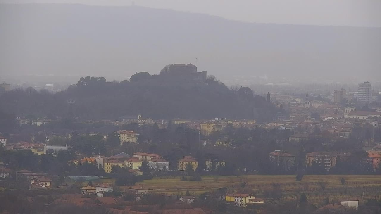 Otkrijte Beskrajnu Web Kameru Nova Gorica i Gorica!