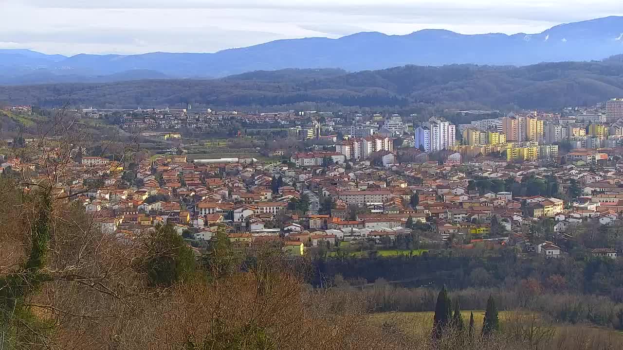 Otkrijte Beskrajnu Web Kameru Nova Gorica i Gorica!