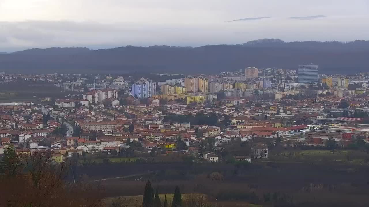 Brezmejna spletna kamera Nova Gorica in Gorica!