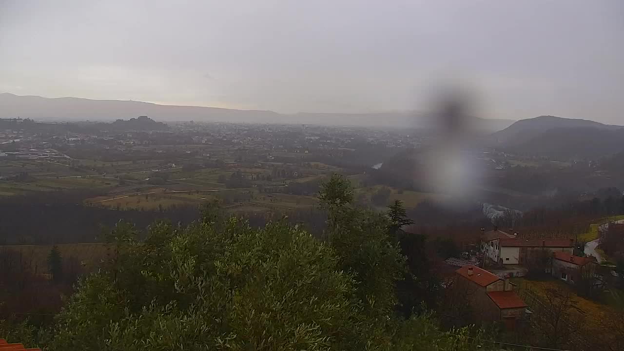 Otkrijte Beskrajnu Web Kameru Nova Gorica i Gorica!