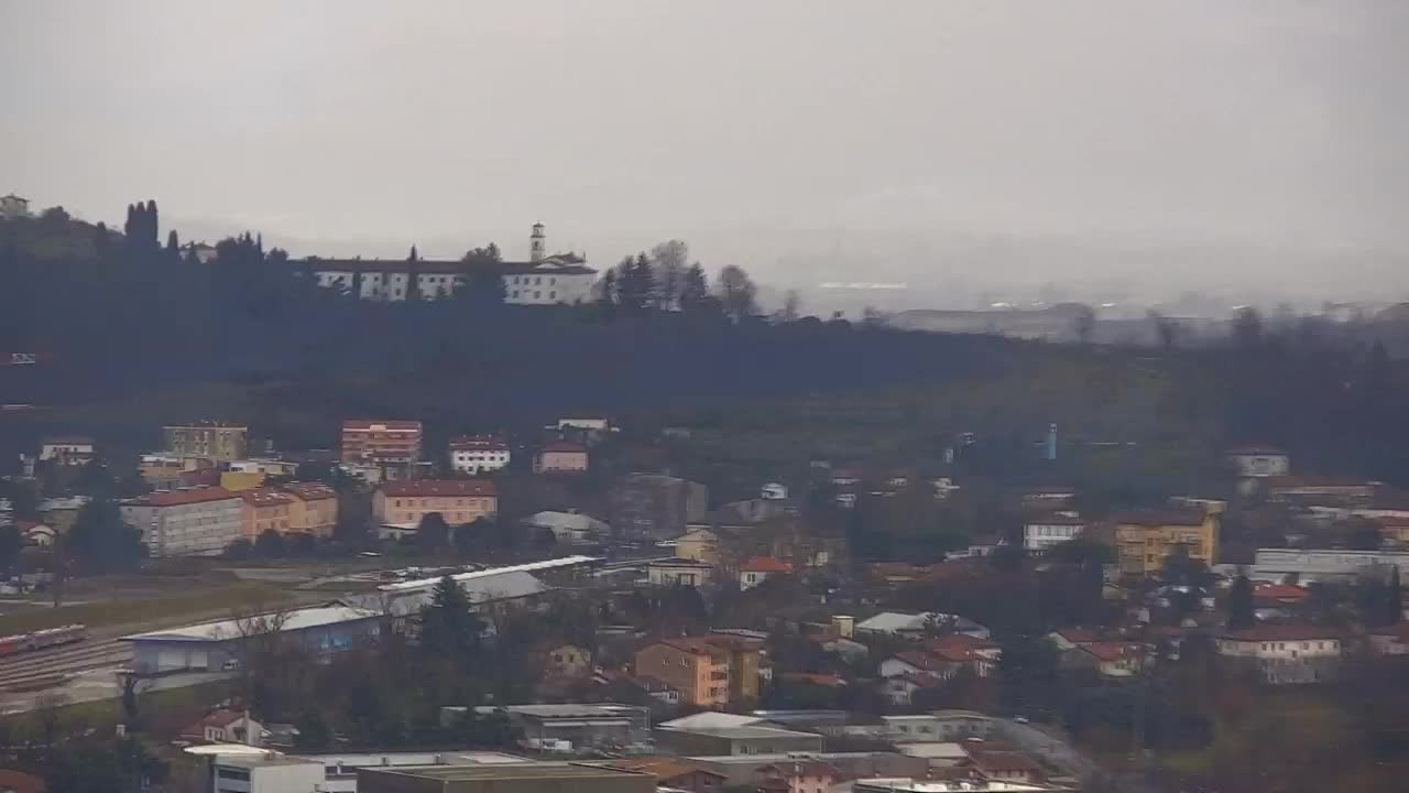 Otkrijte Beskrajnu Web Kameru Nova Gorica i Gorica!