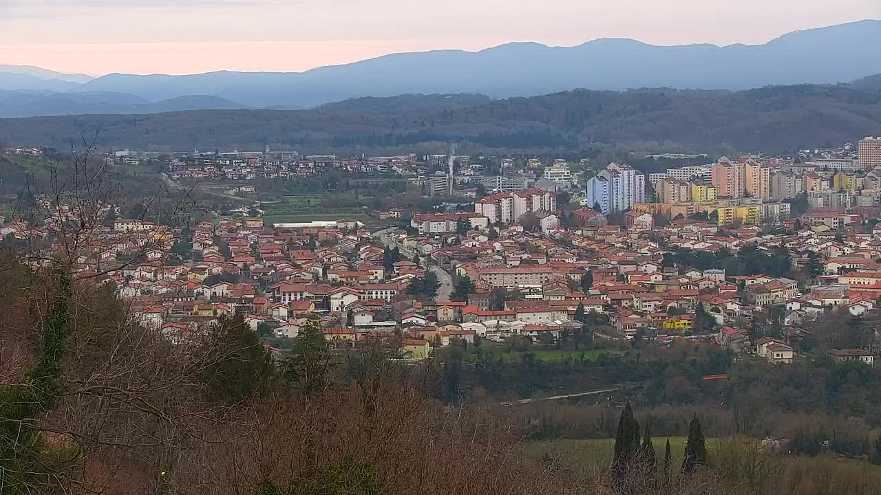 Grenzenlose Webcam: Nova Gorica und Gorizia / Görz live erleben!