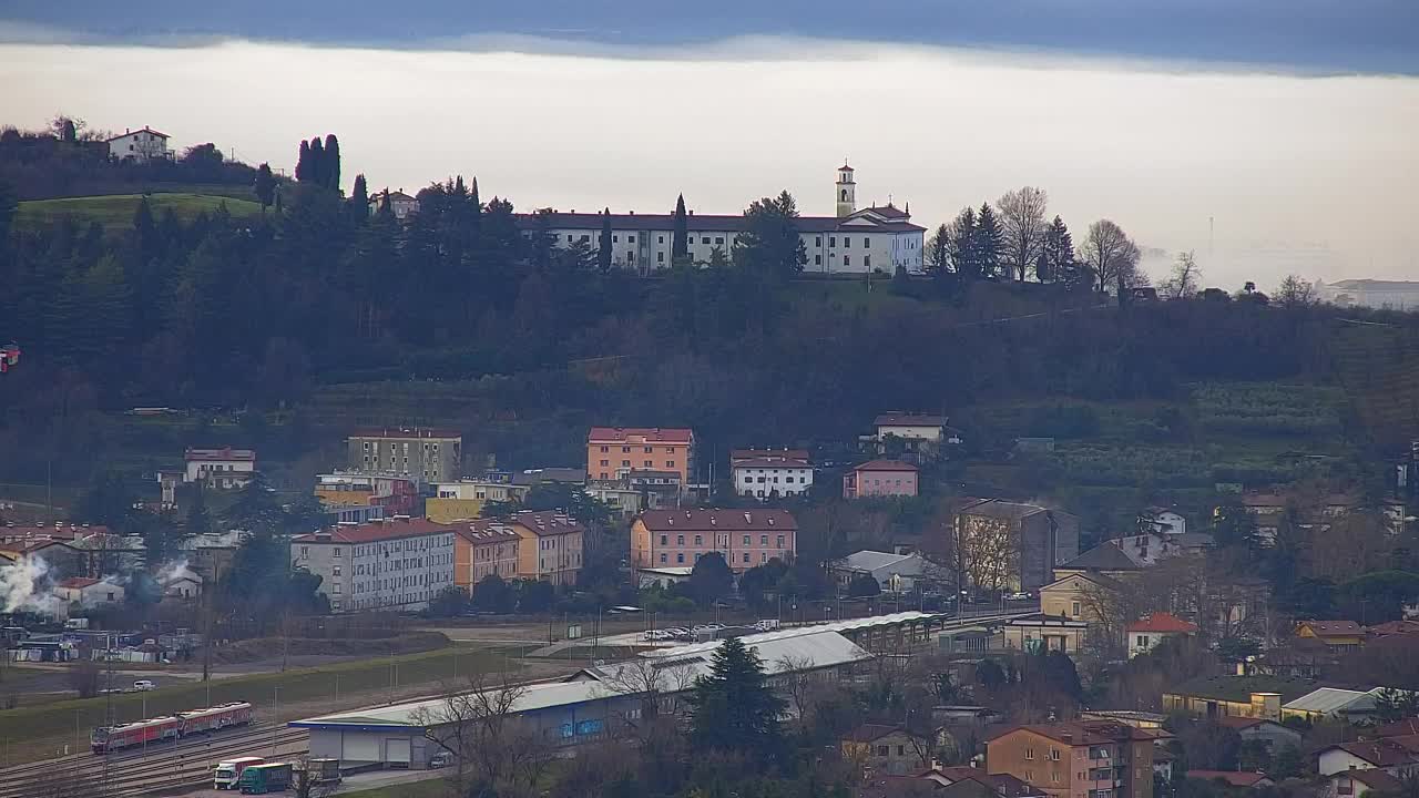 Otkrijte Beskrajnu Web Kameru Nova Gorica i Gorica!