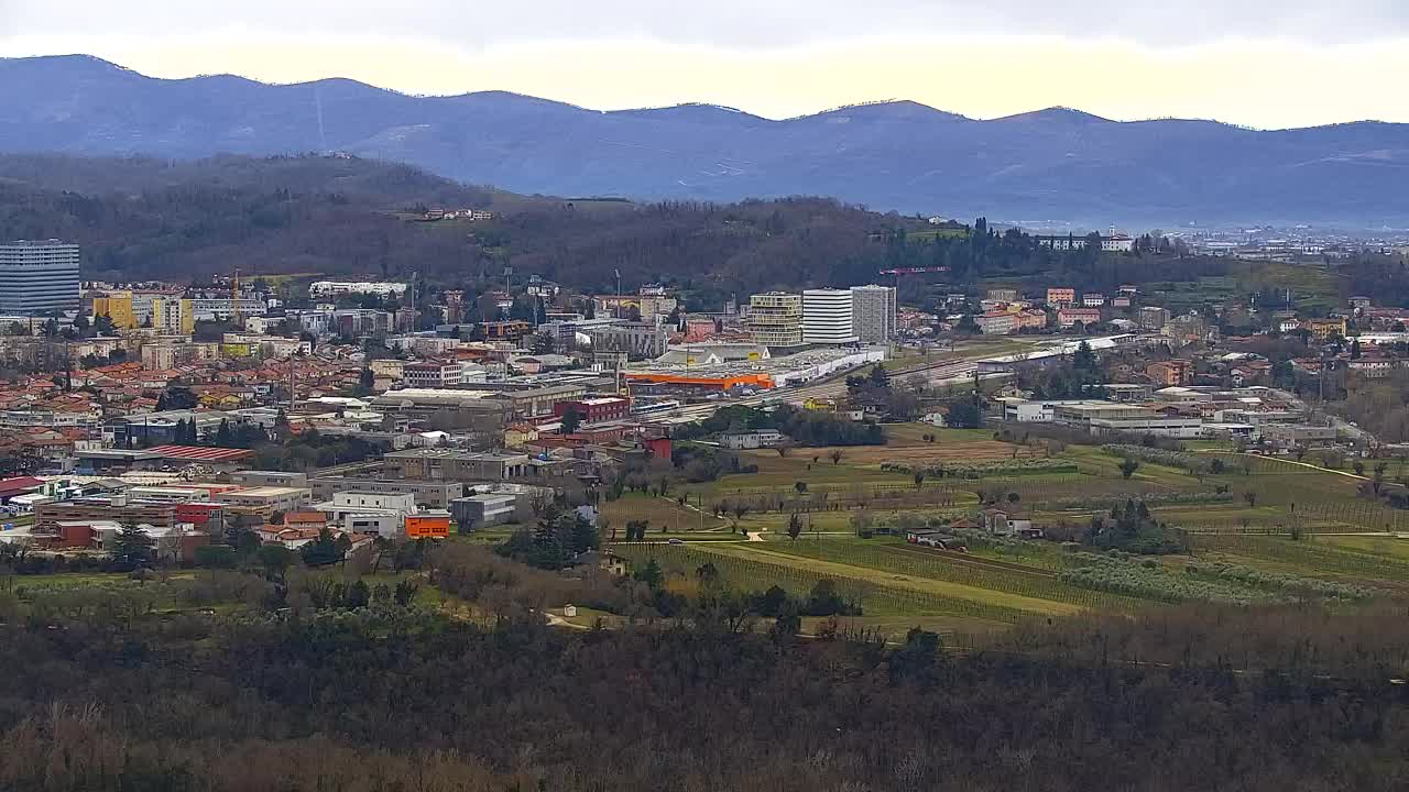 Borderless webcam of Nova Gorica and Gorizia