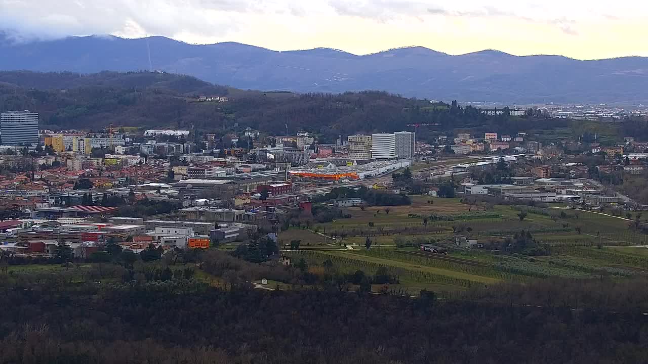 Scopri la Webcam Senza Confini tra Nova Gorica e Gorizia!