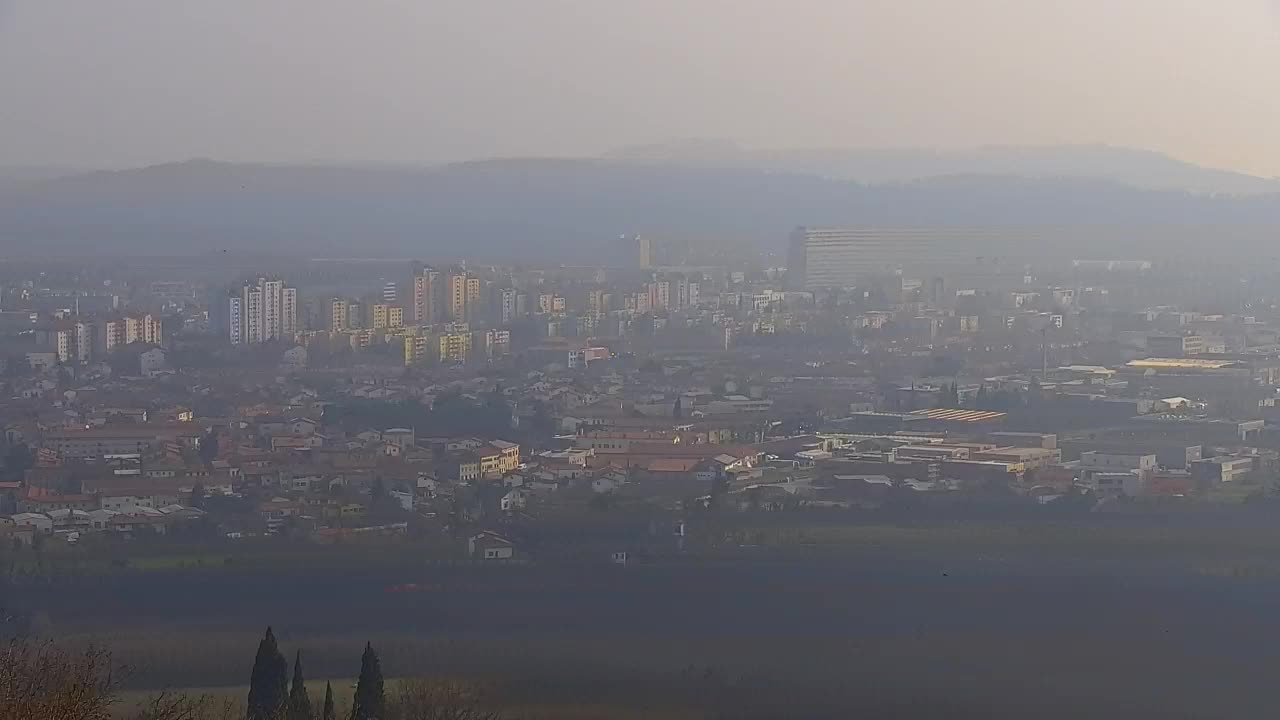 Borderless webcam of Nova Gorica and Gorizia